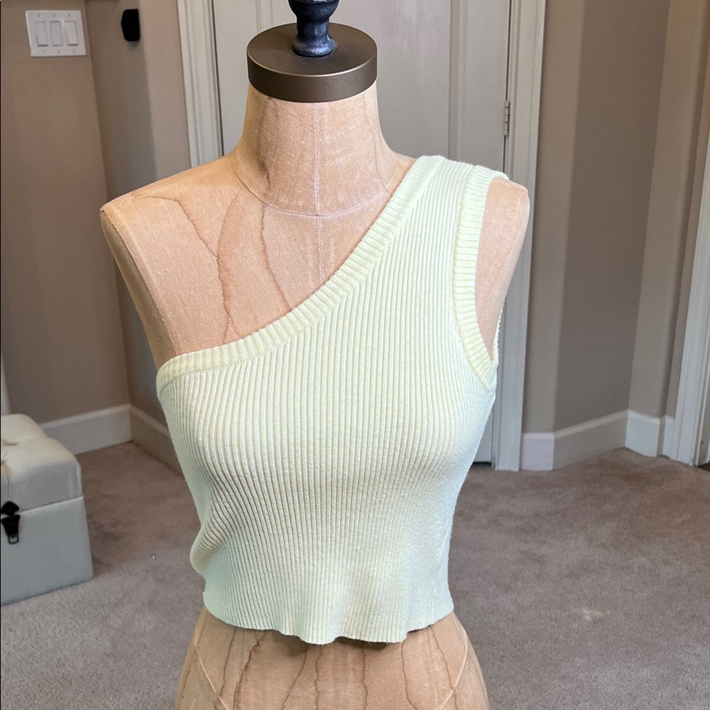 Small Verge Girl Yellow Ribbed One Shoulder Tank 🌻